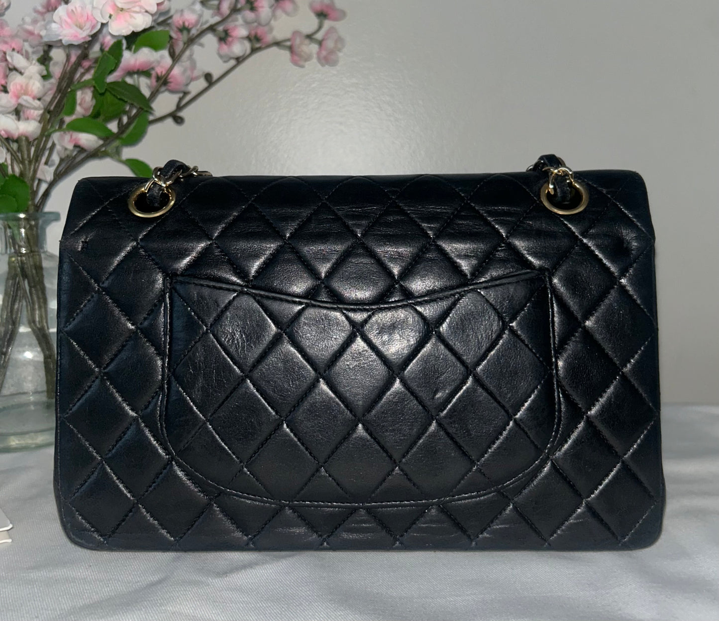 CHANEL Medium Classic Double Flap Lambskin Quilted Handbag Black / 24K Gold