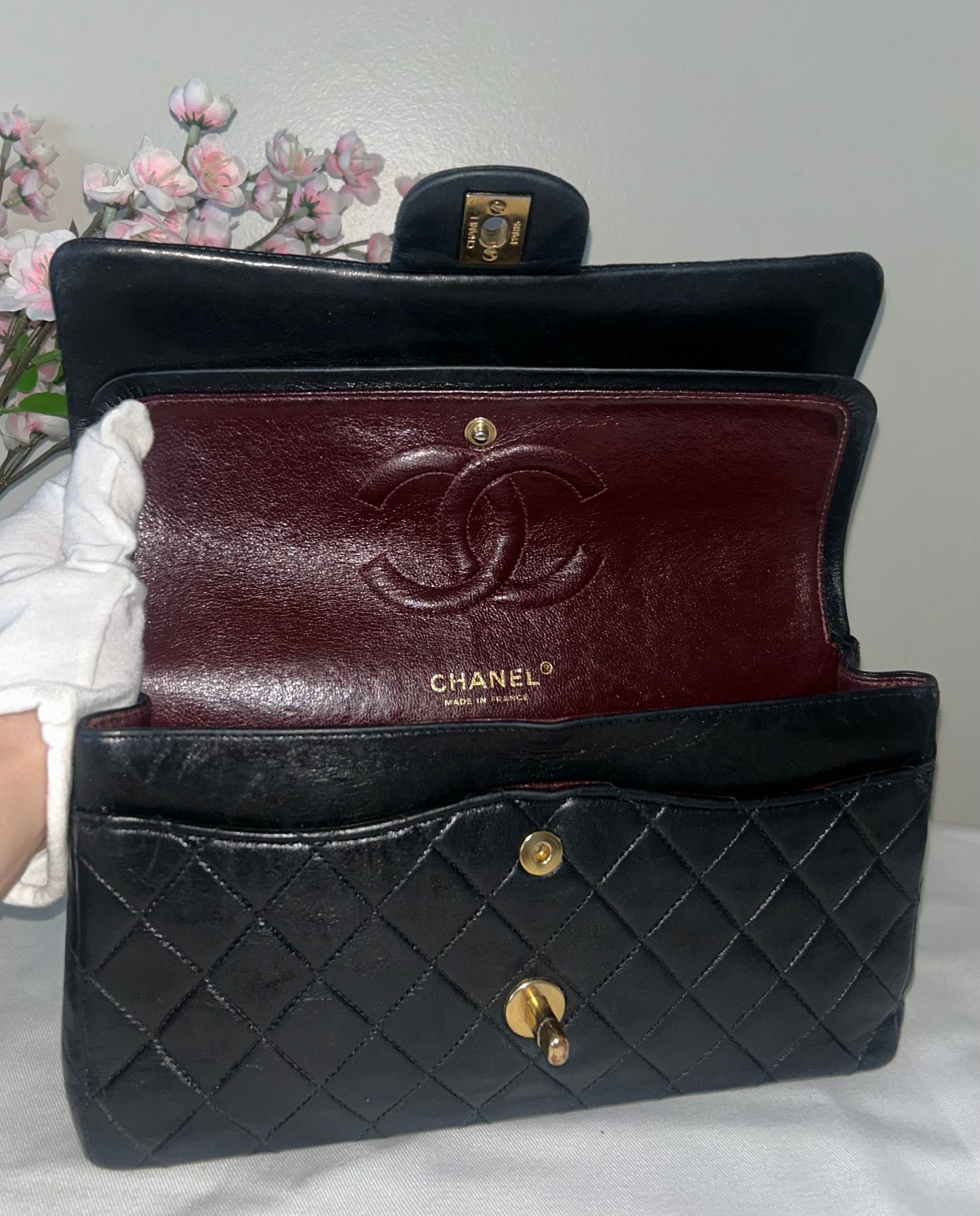 CHANEL Medium Classic Double Flap Lambskin Quilted Handbag Black / 24K Gold