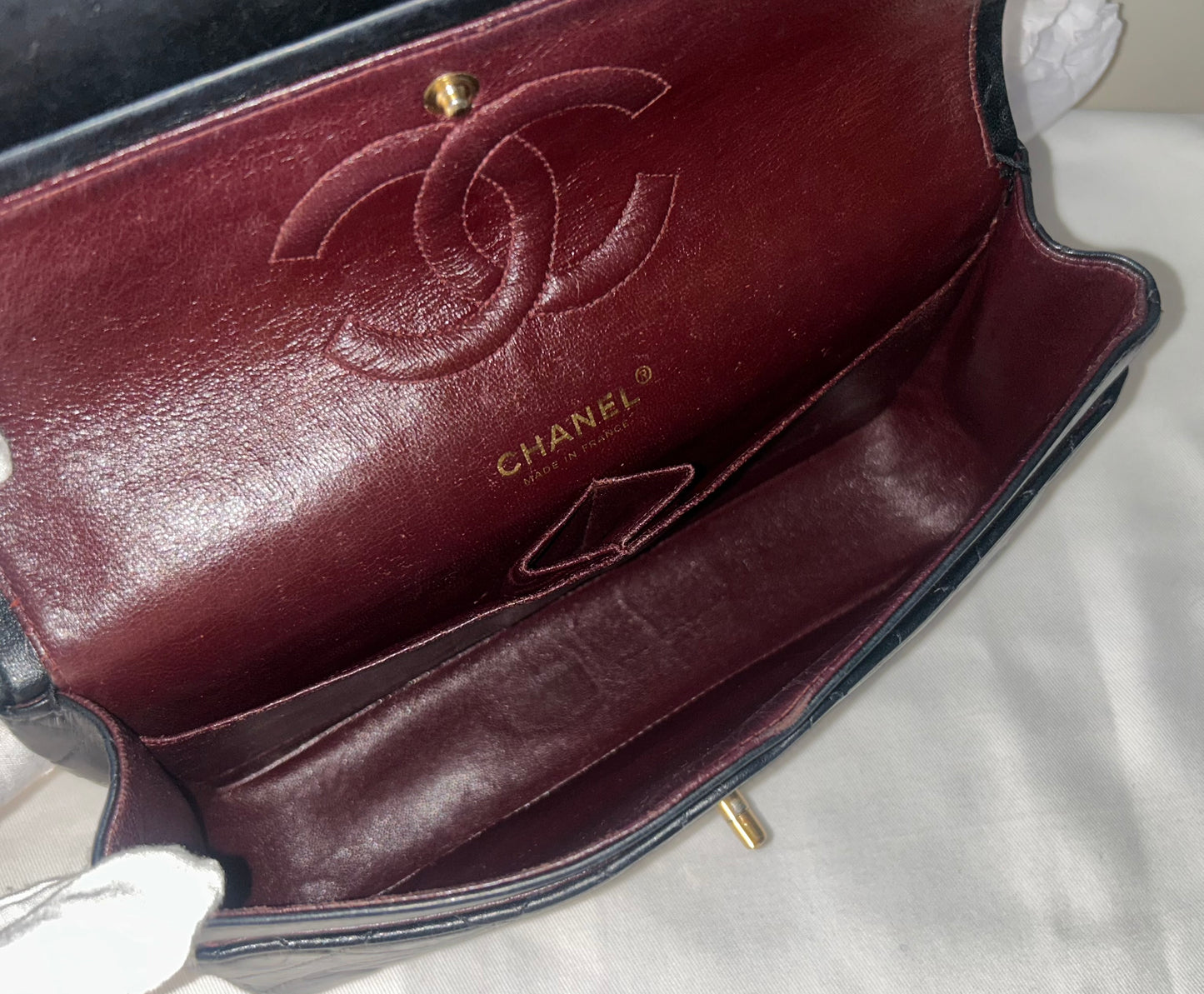 CHANEL Medium Classic Double Flap Lambskin Quilted Handbag Black / 24K Gold