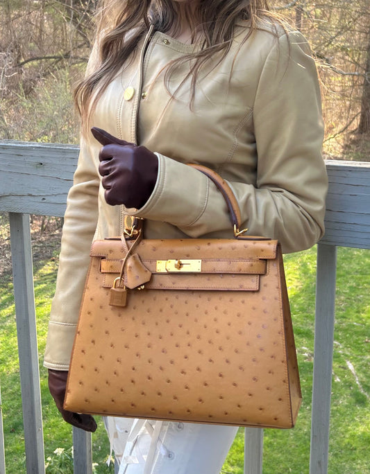 HERMÈS Kelly 28 Tabac Camel Ostrich Leather Gold Hardware Handbag