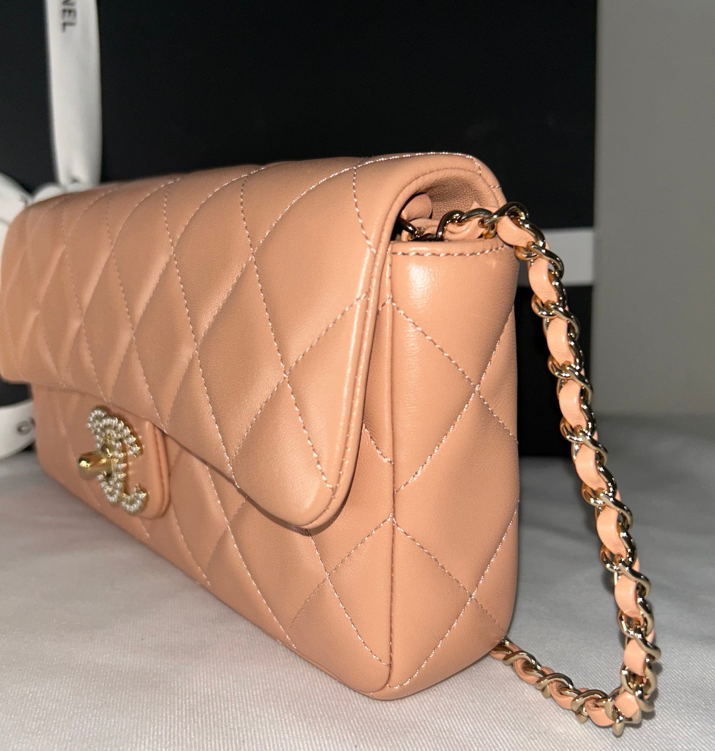 CHANEL 23P Pearl CC Shoulder Flap Bag Quilted Lambskin Peach/Gold