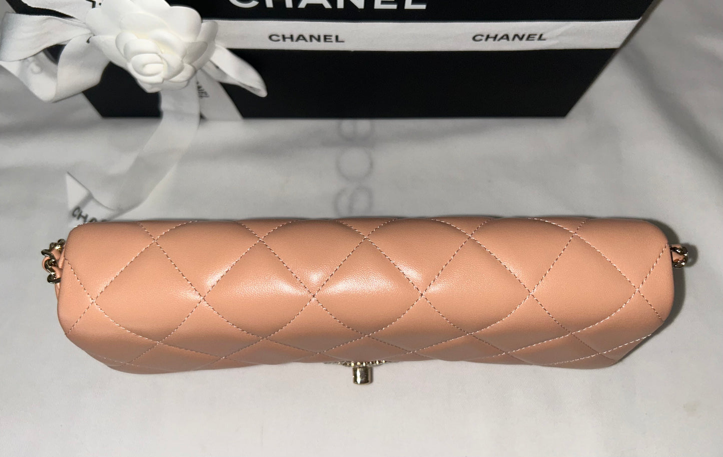 CHANEL 23P Pearl CC Shoulder Flap Bag Quilted Lambskin Peach/Gold