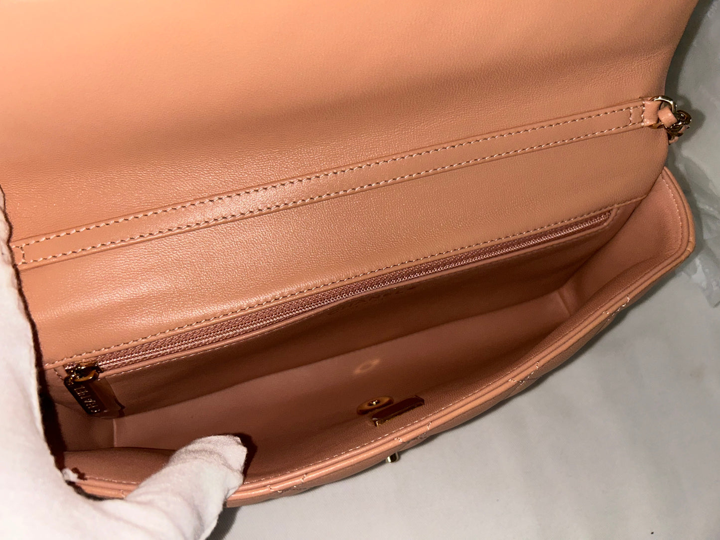 CHANEL 23P Pearl CC Shoulder Flap Bag Quilted Lambskin Peach/Gold