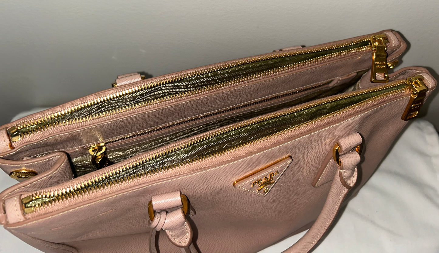 PRADA Galleria Large Saffiano Lux Leather Bag in Cammeo