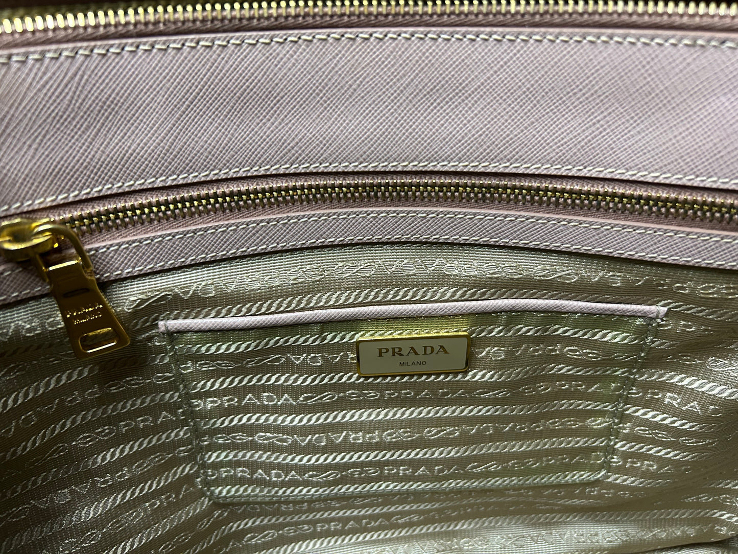 PRADA Galleria Large Saffiano Lux Leather Bag in Cammeo