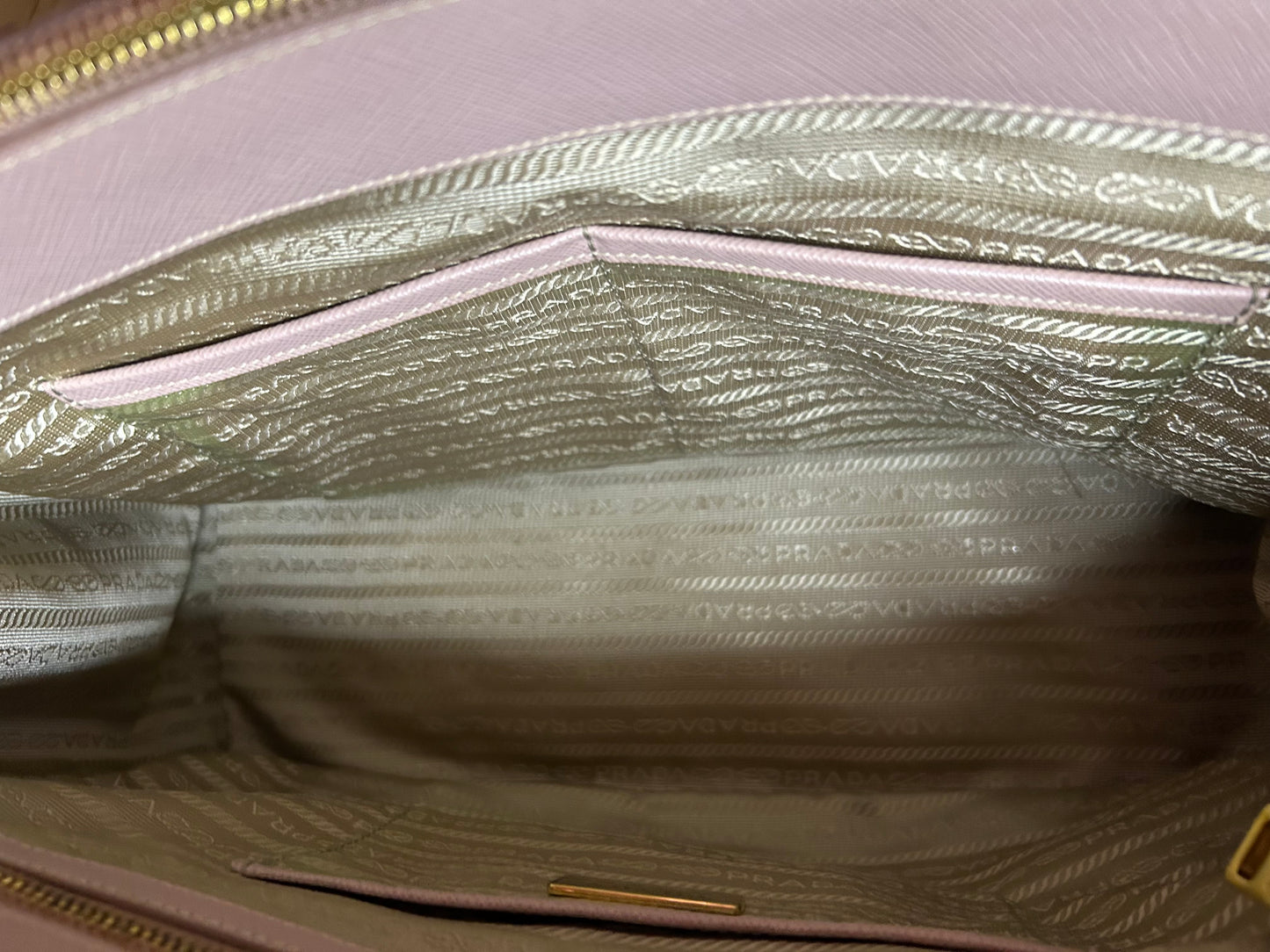 PRADA Galleria Large Saffiano Lux Leather Bag in Cammeo