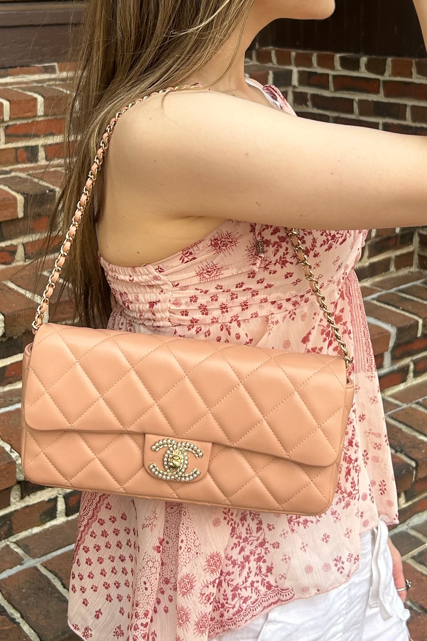 CHANEL 23P Pearl CC Shoulder Flap Bag Quilted Lambskin Peach/Gold