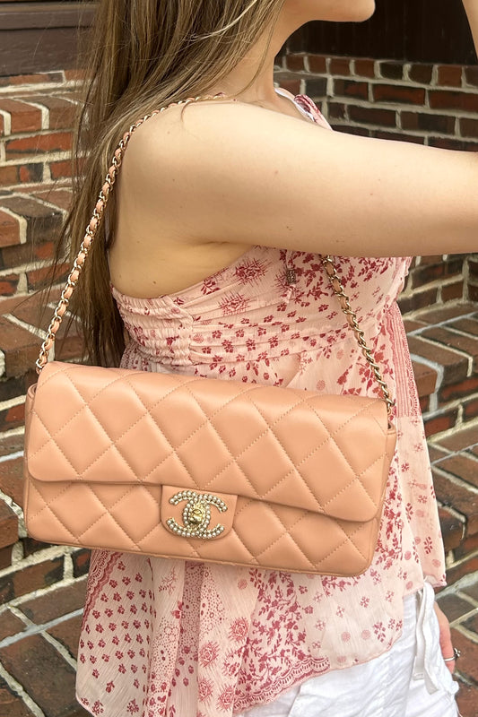 CHANEL 23P Pearl CC Shoulder Flap Bag Quilted Lambskin Peach/Gold