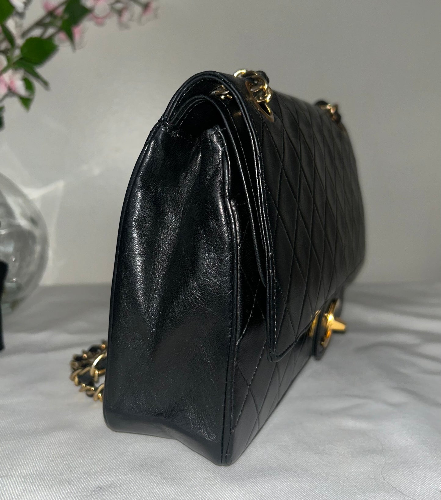 CHANEL Medium Classic Double Flap Lambskin Quilted Handbag Black / 24K Gold