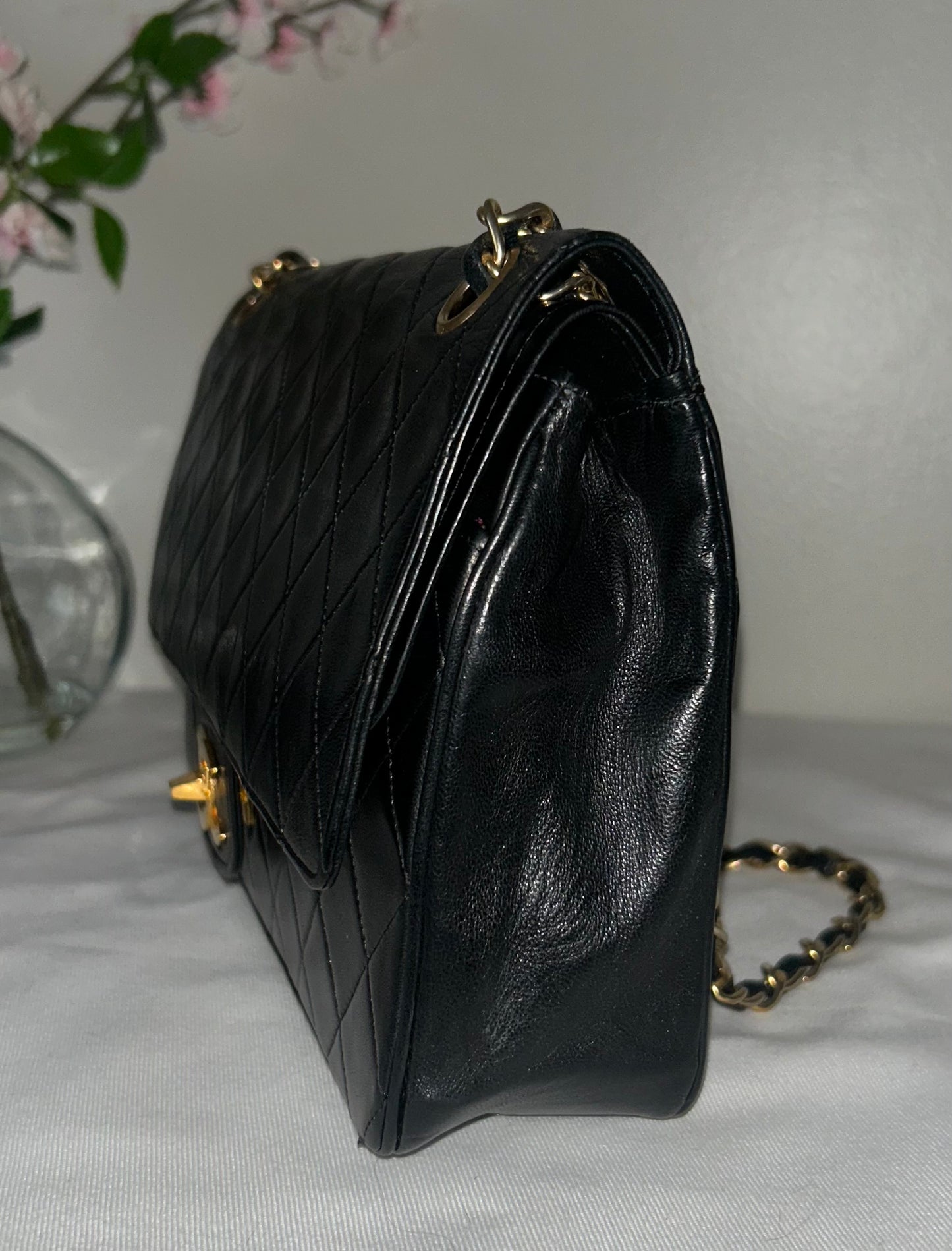 CHANEL Medium Classic Double Flap Lambskin Quilted Handbag Black / 24K Gold