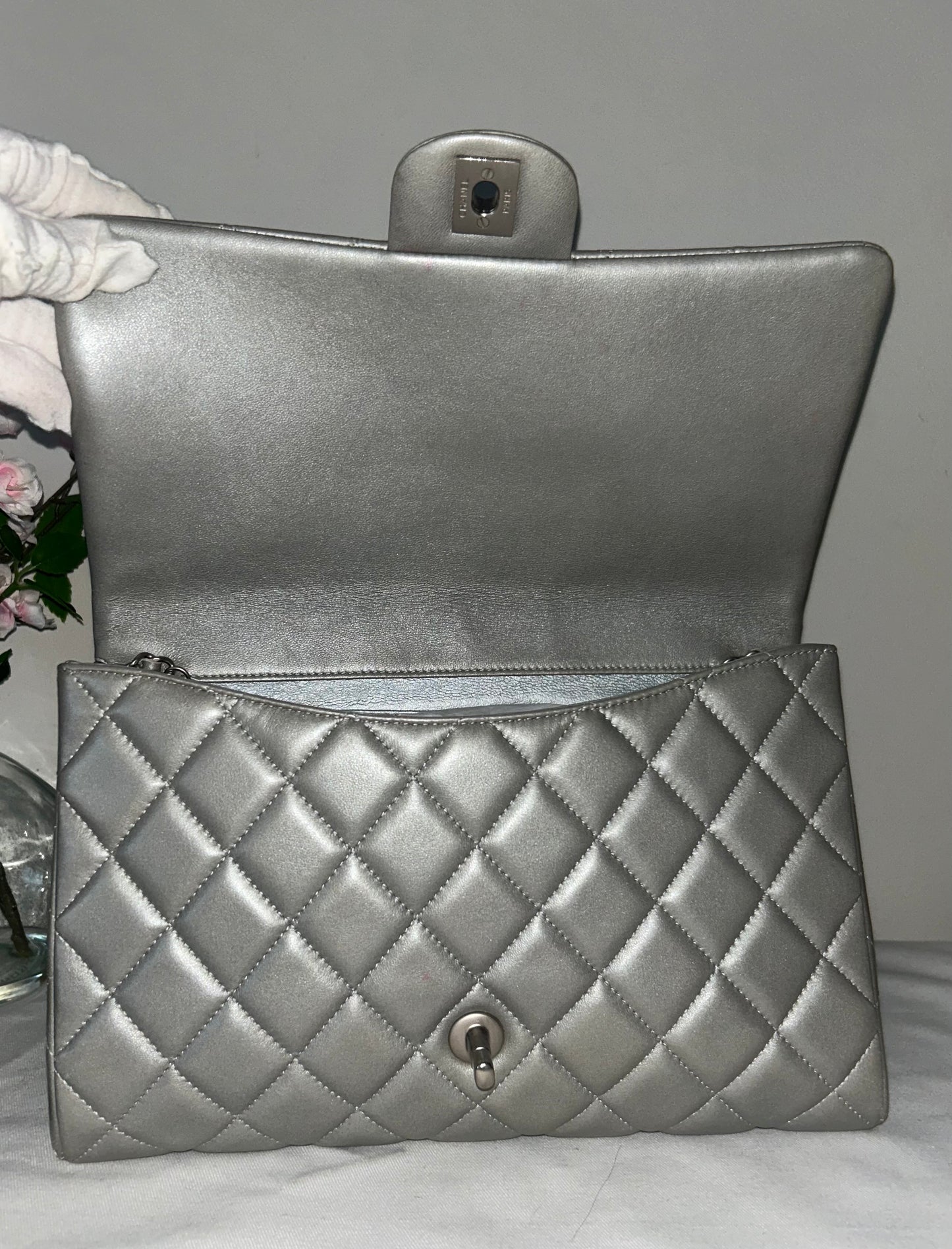 CHANEL CC Classic Single Flap Quilted Lambskin Leather Shoulder Bag Silver Grey