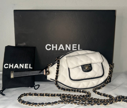 CHANEL 23C Tennis Racket Clutch Crossbody Bag with CC Vanity Mirror White/Black