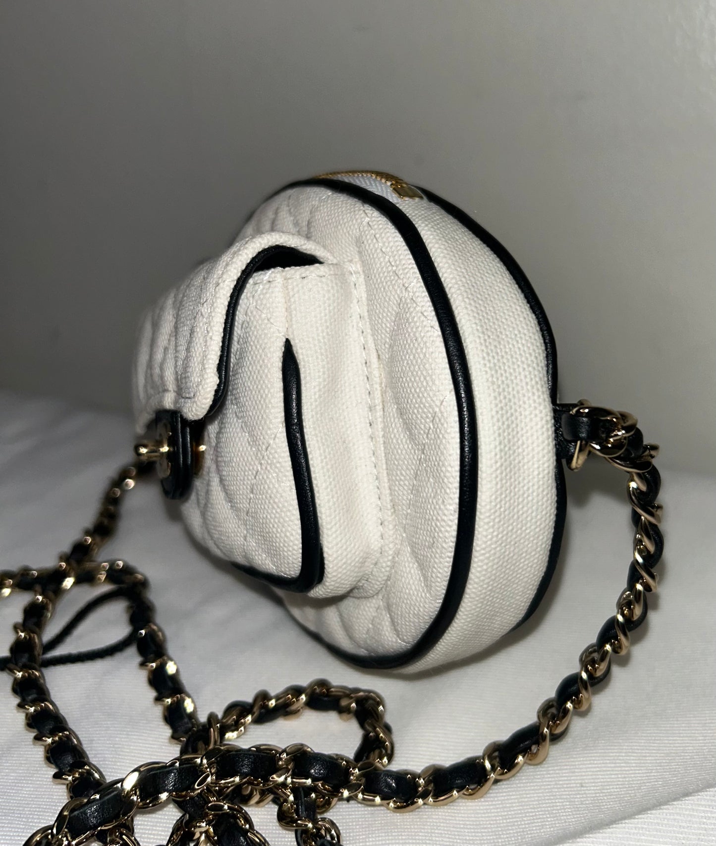 CHANEL 23C Tennis Racket Clutch Crossbody Bag with CC Vanity Mirror White/Black