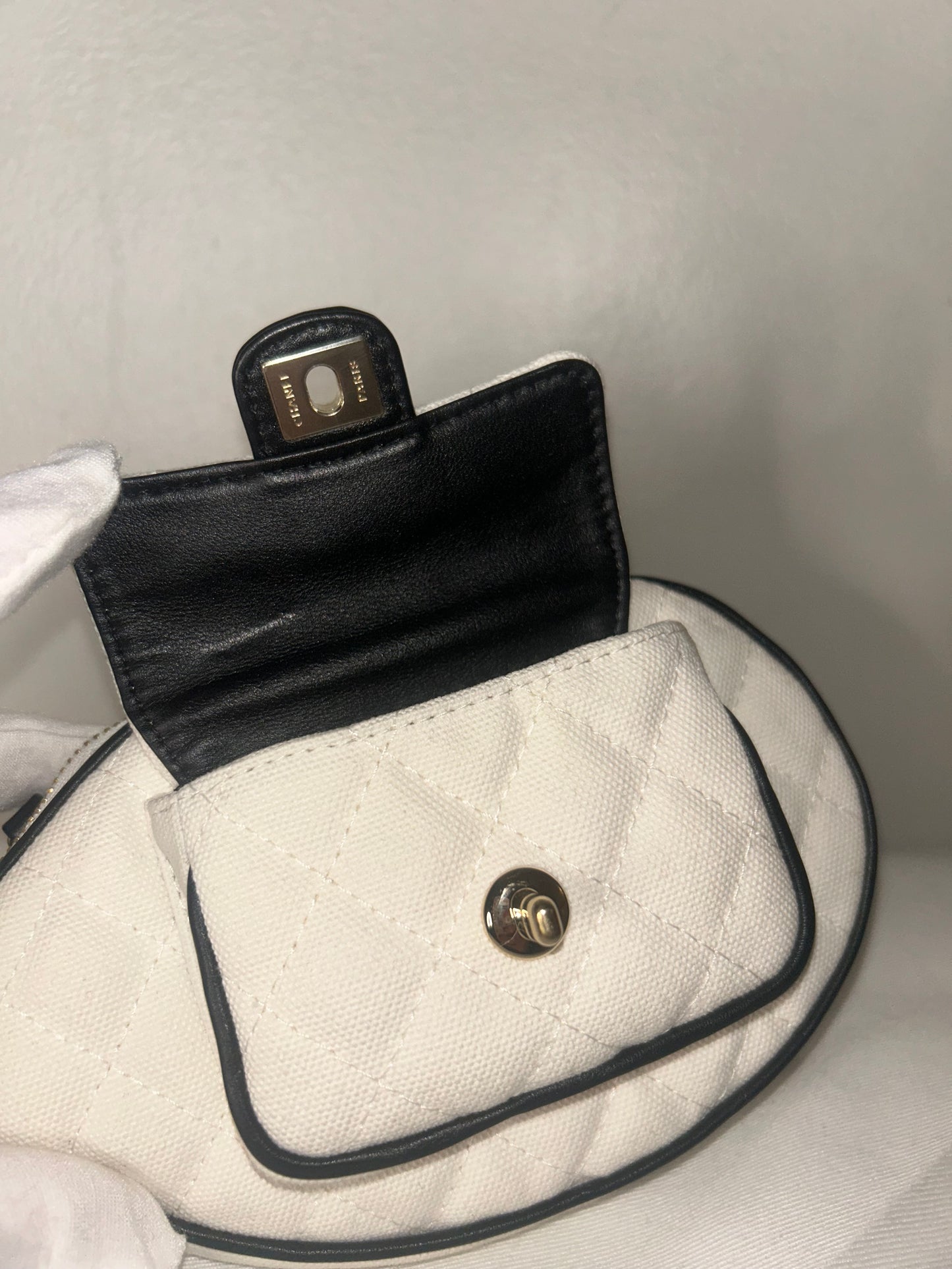 CHANEL 23C Tennis Racket Clutch Crossbody Bag with CC Vanity Mirror White/Black