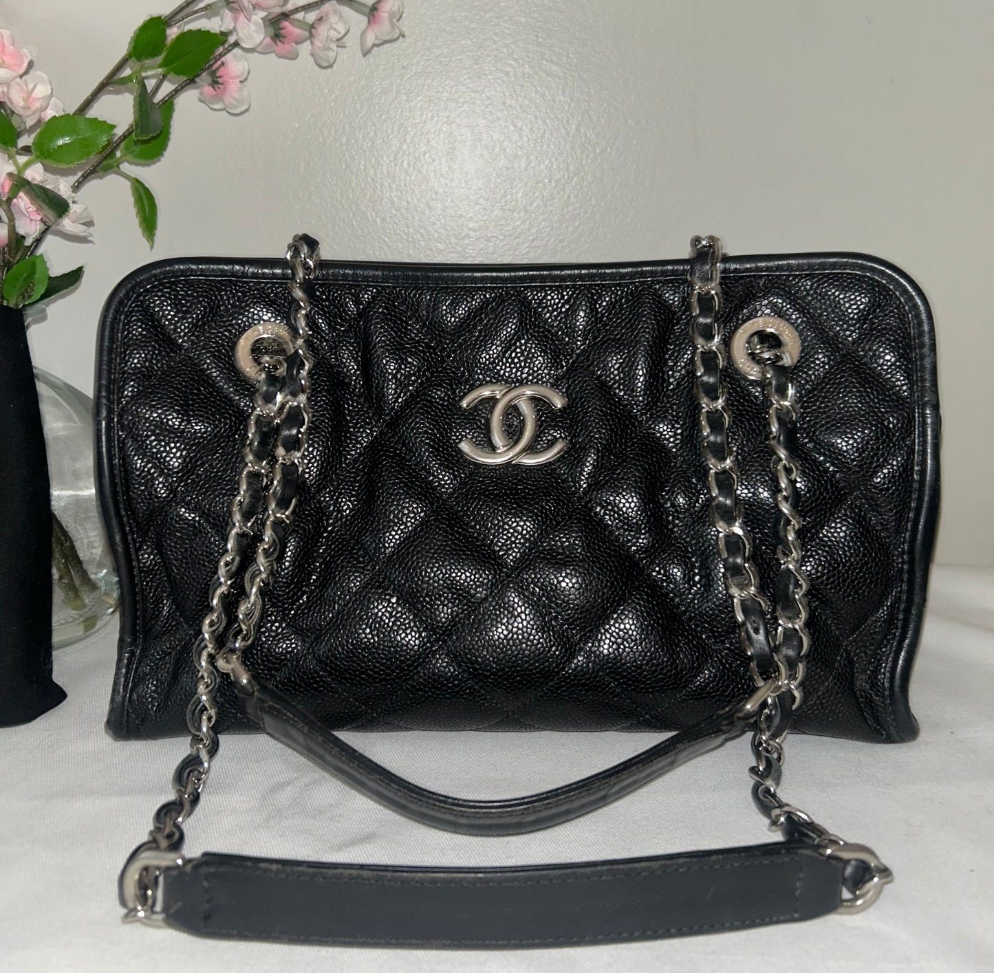 CHANEL CC Medium Shopper Tote Shoulder Bag Caviar Quilted Leather Black