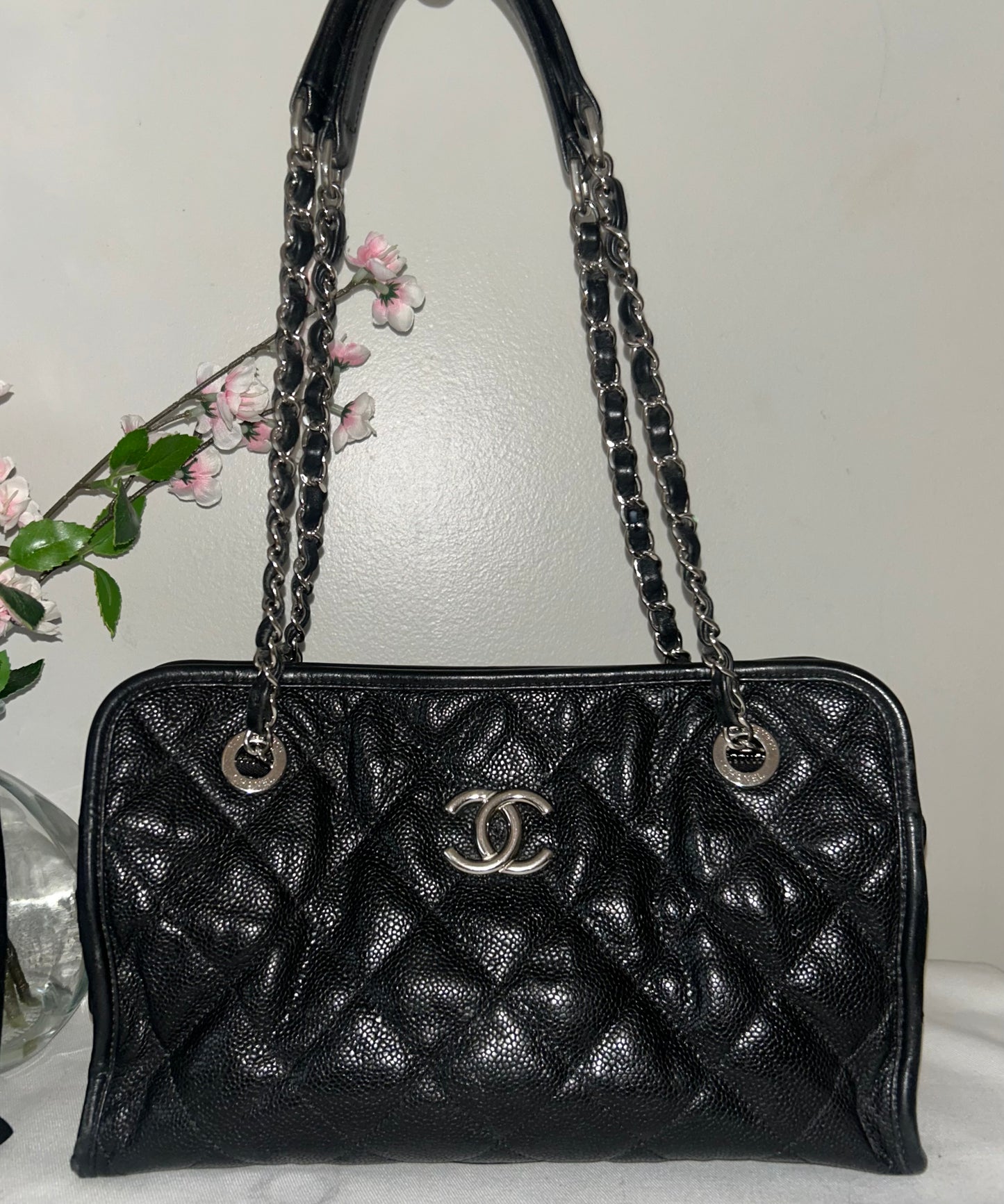 CHANEL CC Medium Shopper Tote Shoulder Bag Caviar Quilted Leather Black
