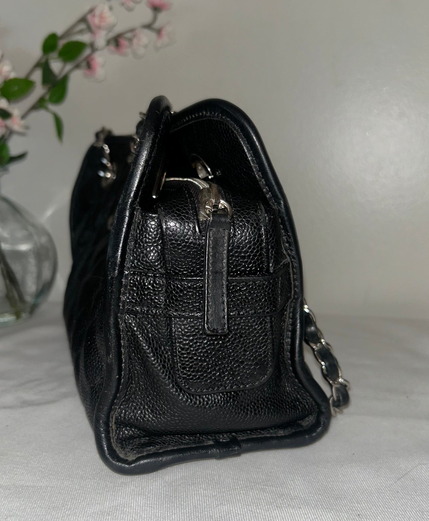 CHANEL CC Medium Shopper Tote Shoulder Bag Caviar Quilted Leather Black