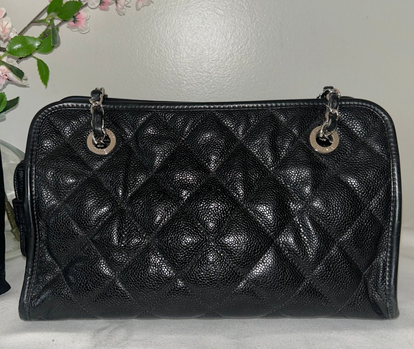 CHANEL CC Medium Shopper Tote Shoulder Bag Caviar Quilted Leather Black