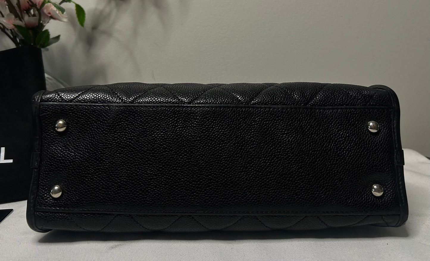 CHANEL CC Medium Shopper Tote Shoulder Bag Caviar Quilted Leather Black