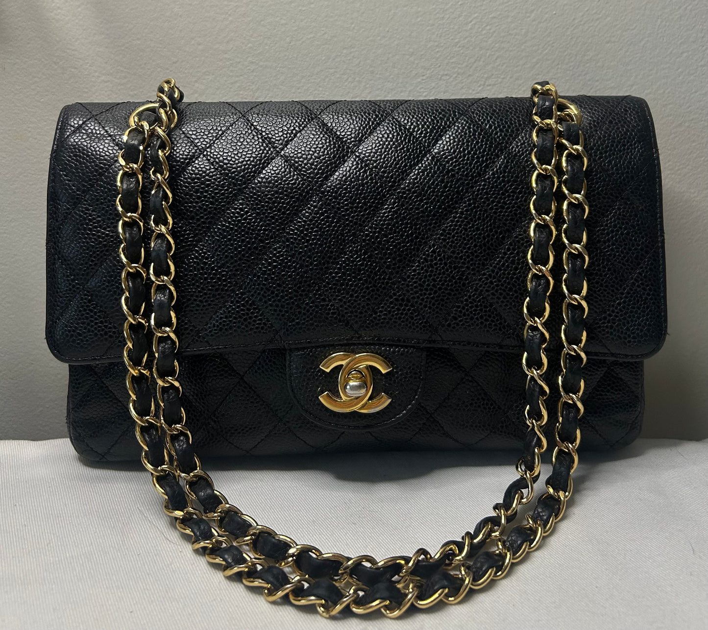 CHANEL Medium Classic Double Flap Caviar Quilted Handbag Black / Gold Hardware