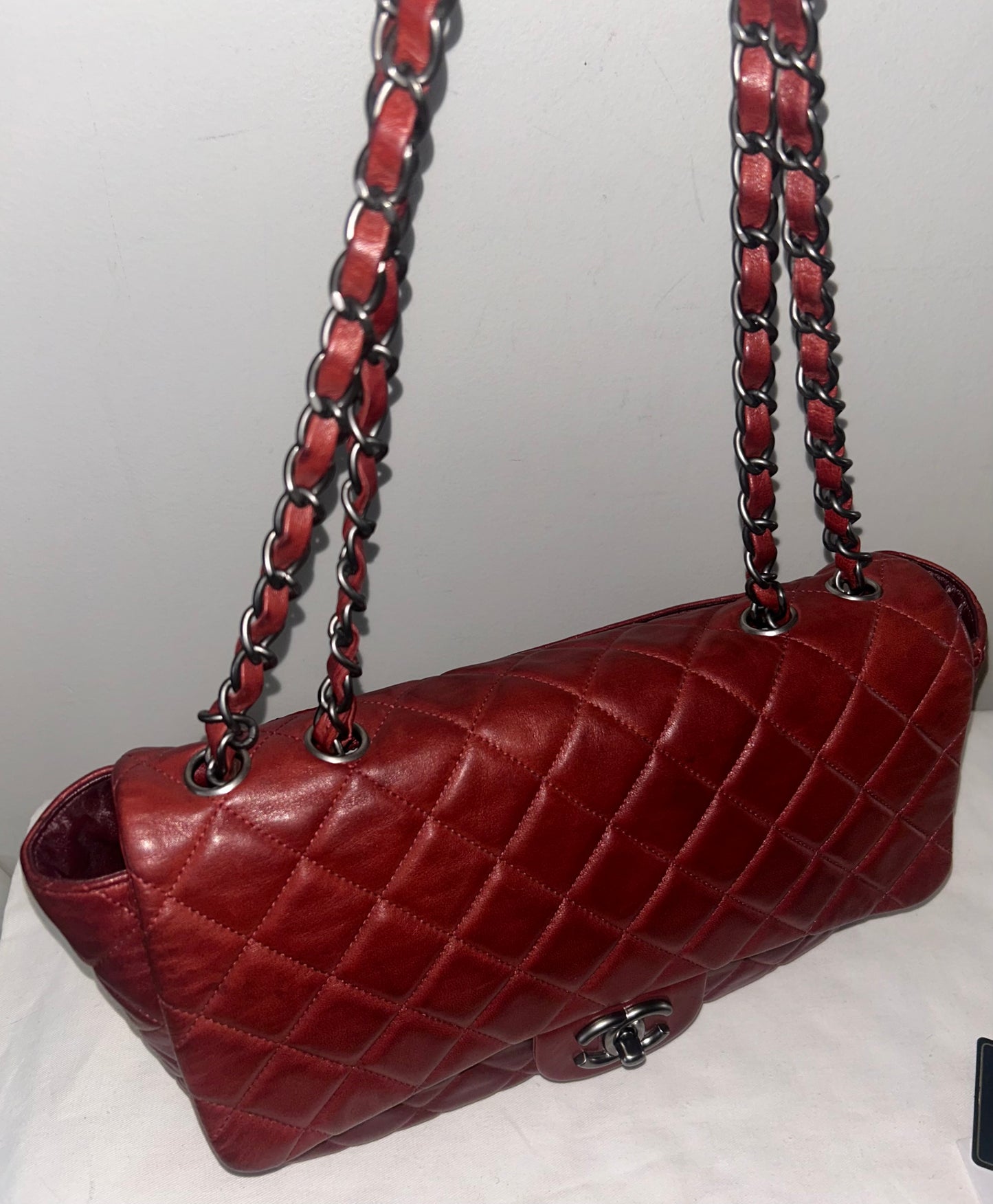 CHANEL Classic Jumbo Quilted Lambskin Leather Handbag Burgundy