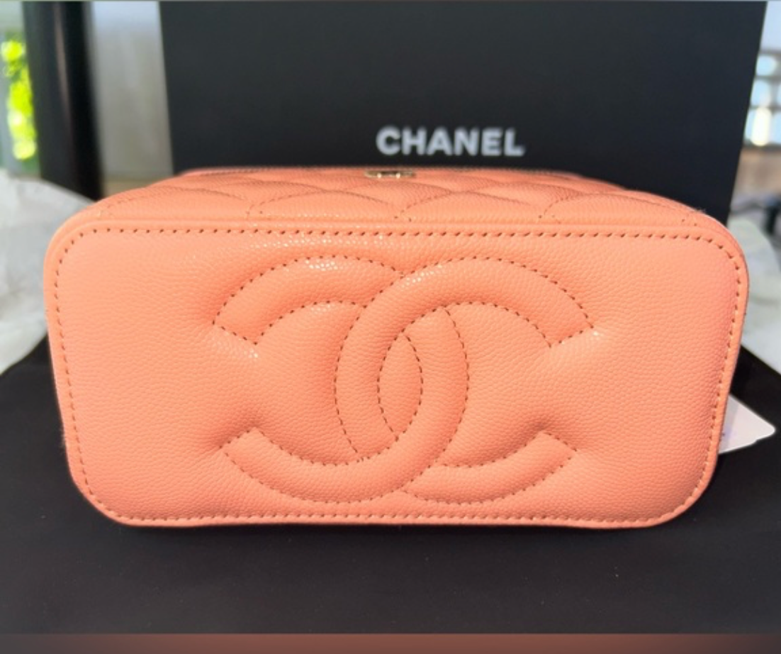 CHANEL 23C Classic Vanity Crossbody Chain Caviar Leather Peach/Gold