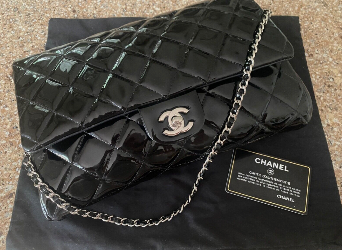 CHANEL Classic CC Quilted Chain Flap Shoulder Bag Patent Leather Black