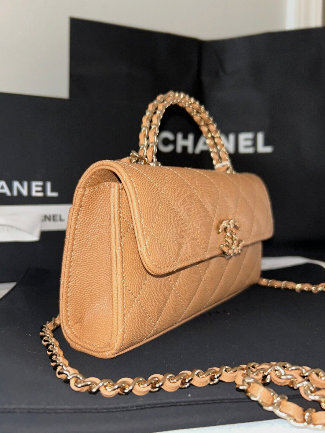 CHANEL 23P Caviar Quilted Phone Shoulder Bag Chai/Gold Hardware