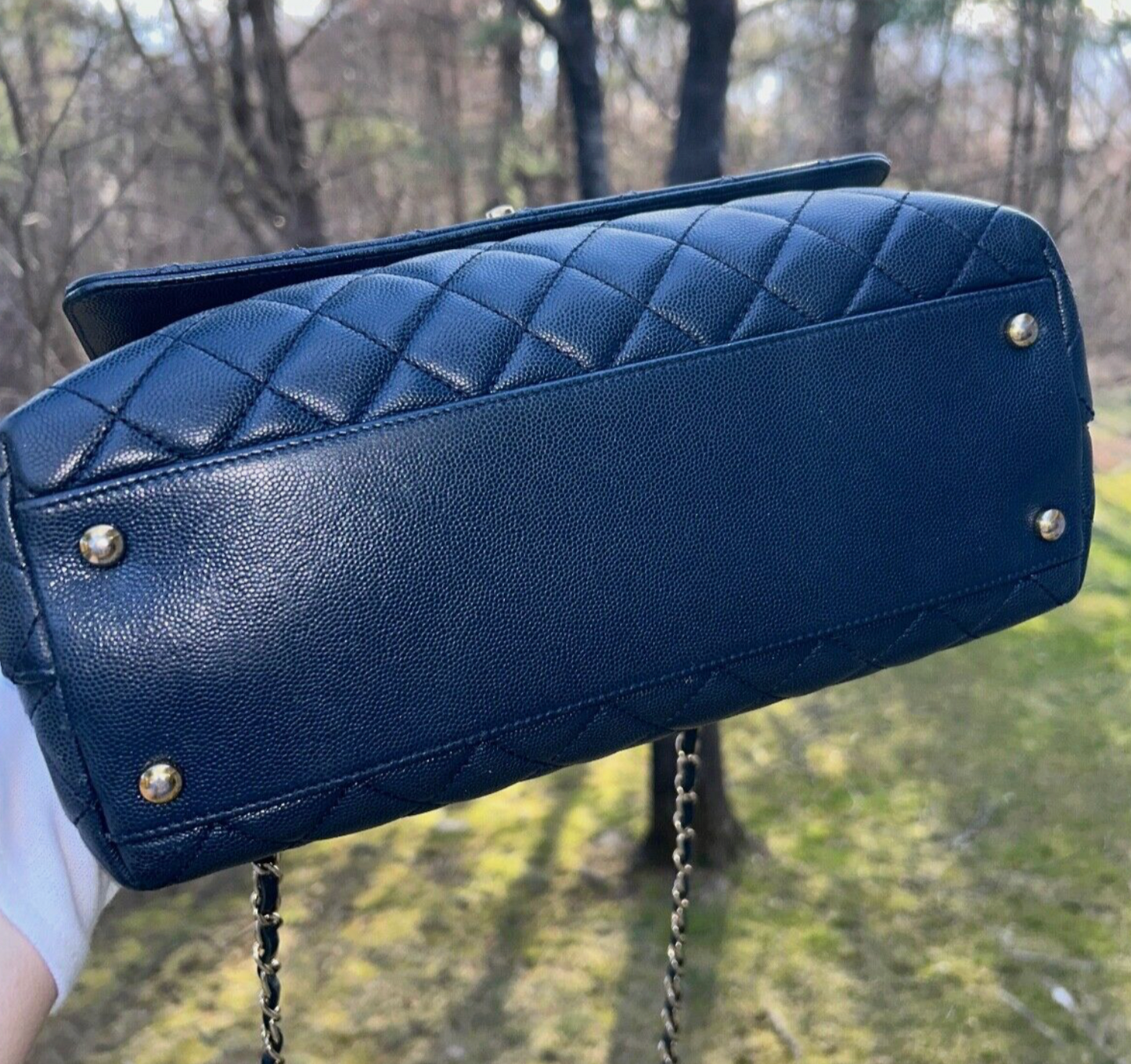 CHANEL 21A Quilted Caviar Coco Handle Flap Bag Lizard Embossed Navy/Gold HW