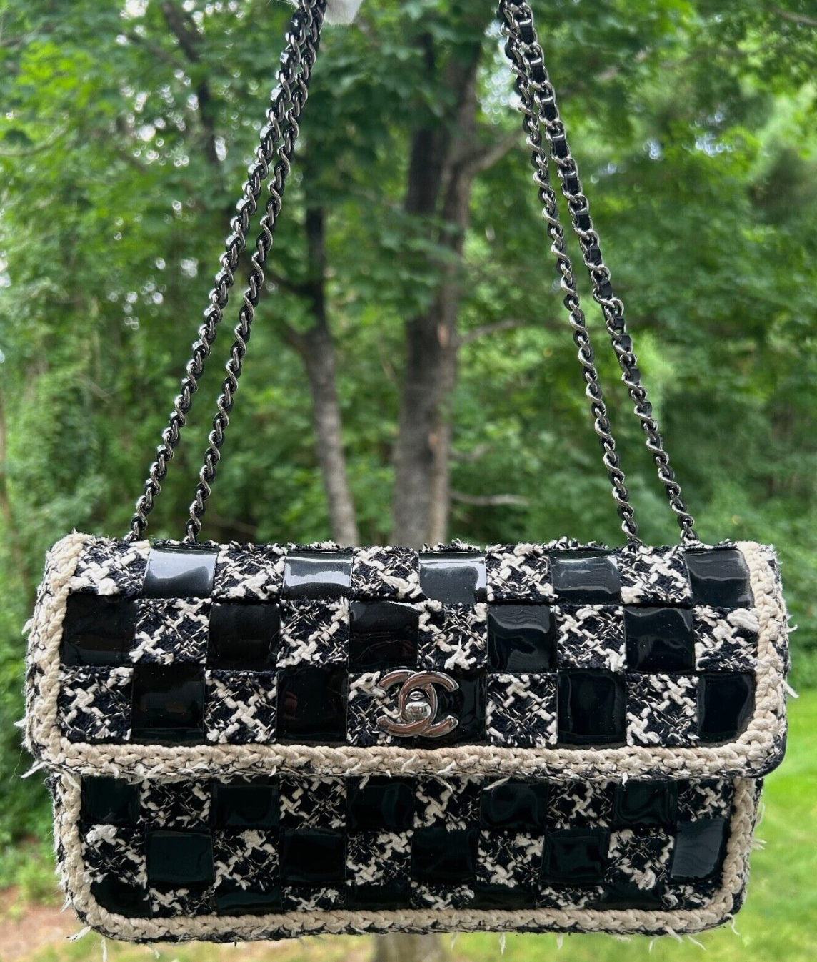 CHANEL CC Tweed & Patent Leather Woven Check Medium Shoulder Bag Black/Cream