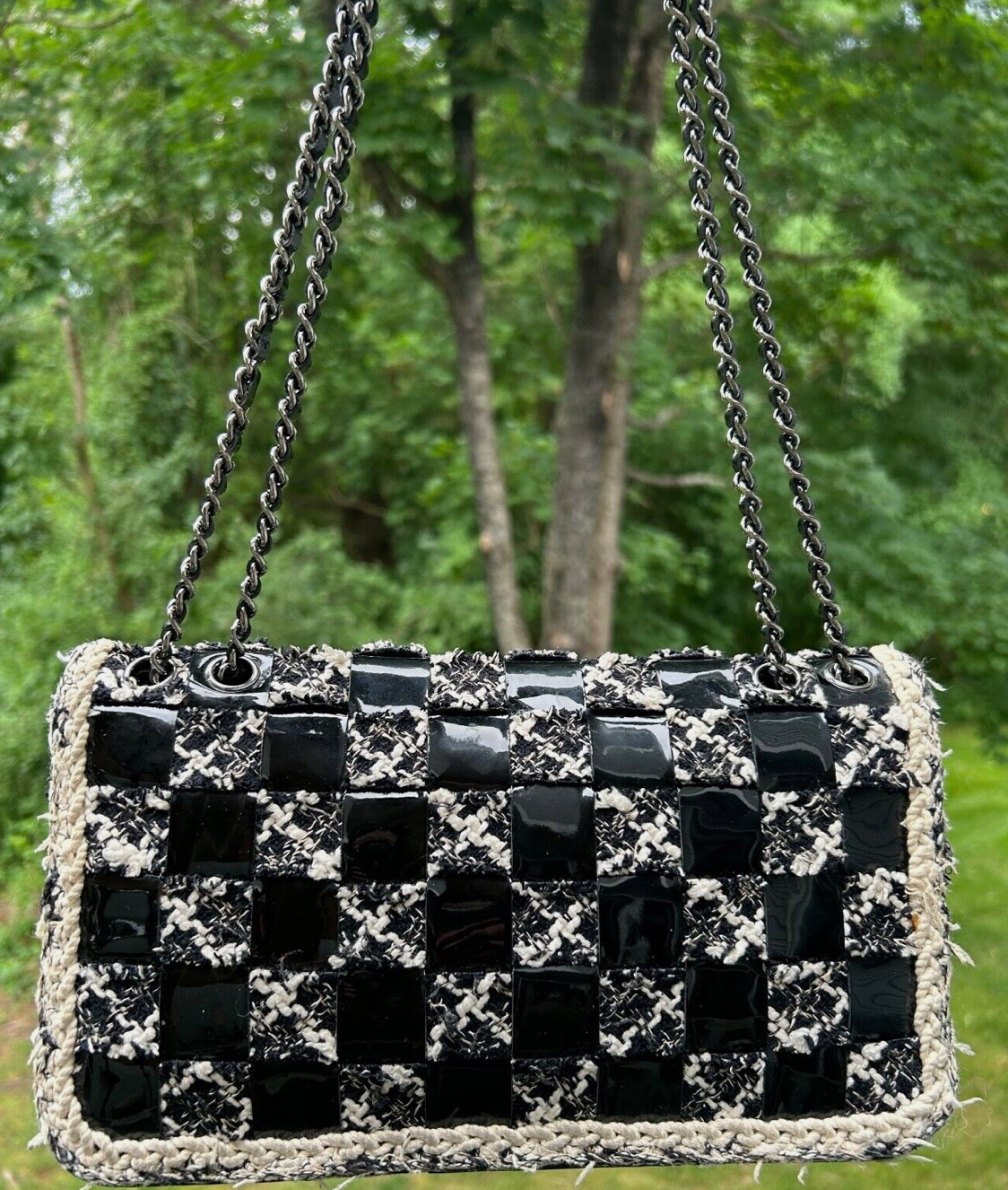 CHANEL CC Tweed & Patent Leather Woven Check Medium Shoulder Bag Black/Cream