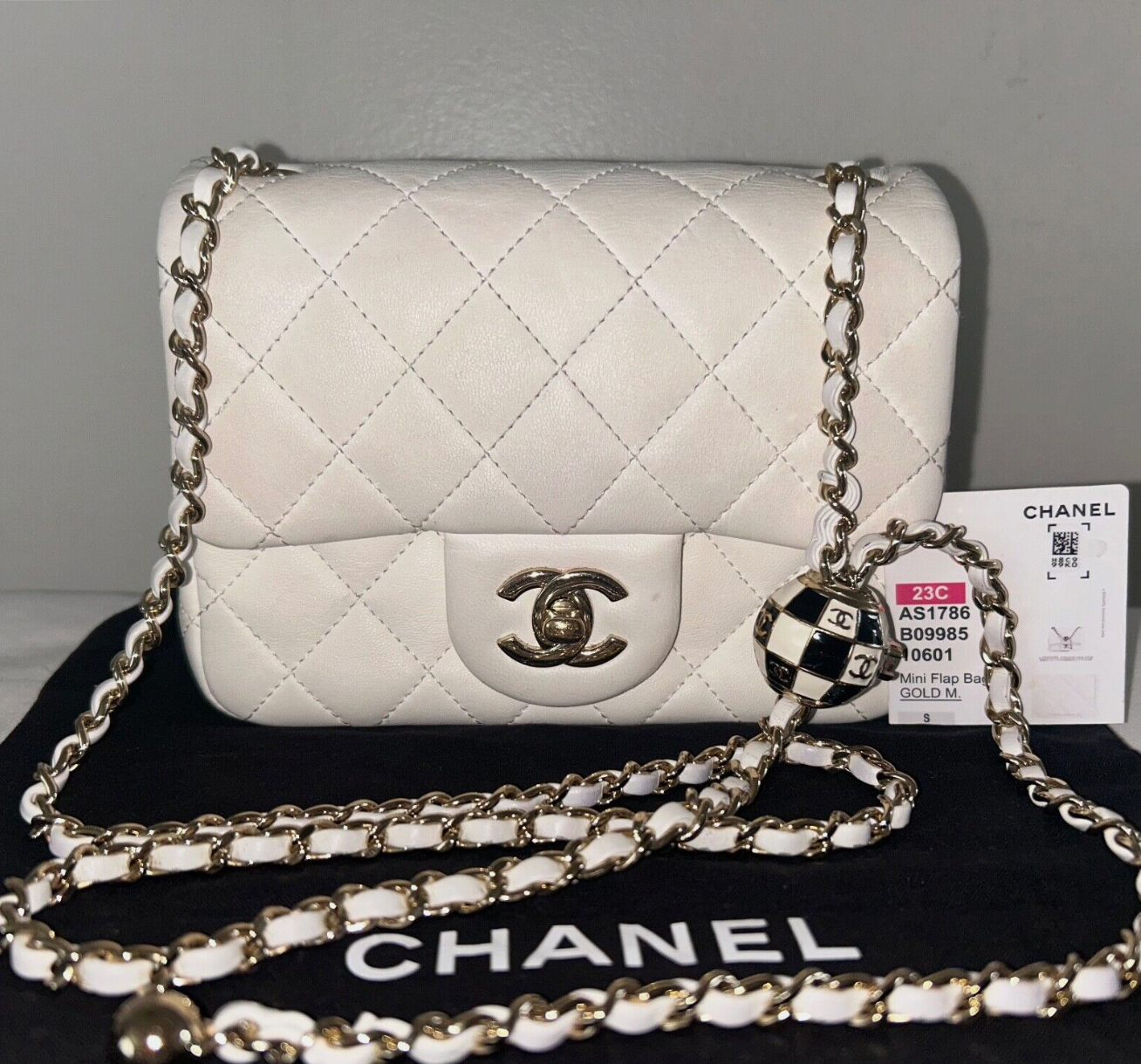 CHANEL 23C Pearl Crush Mini Square Flap Bag Quilted Lambskin White / Light Gold