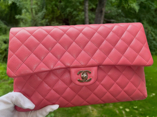 CHANEL Classic Flap Clutch Quilted Caviar Pink / Gold Hardware