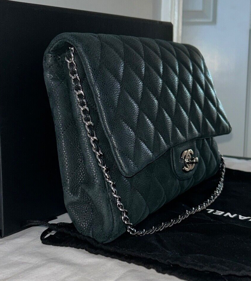 CHANEL Classic CC Quilted Single Flap Shoulder Bag Caviar Leather Black