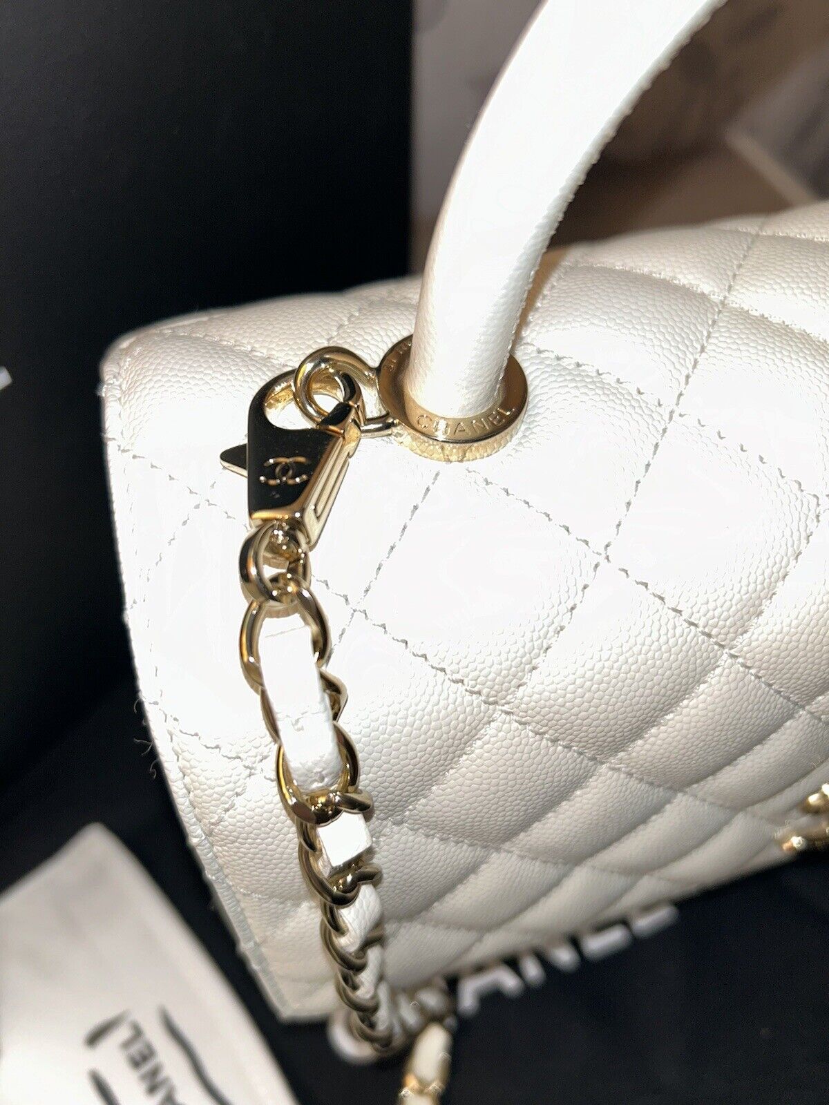 CHANEL 21A Quilted Caviar Coco Handle Flap Bag White/Champagne Gold Hardware