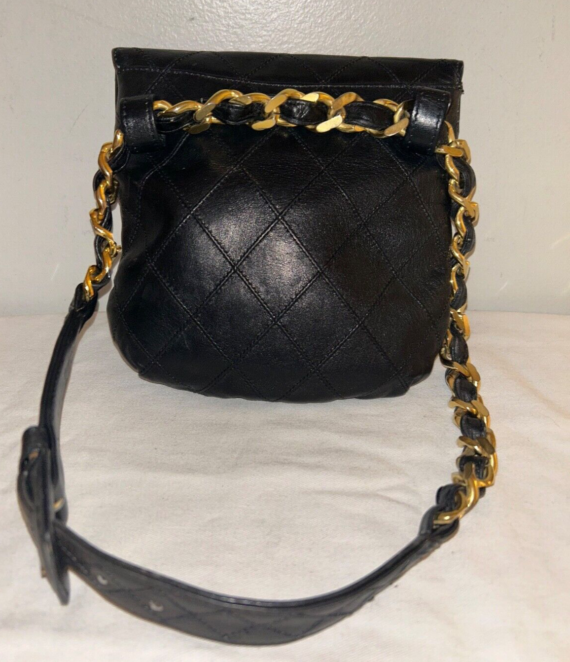 CHANEL CC Quilted Lambskin Chain Waist Flap Belt & Shoulder Bag Black/Gold