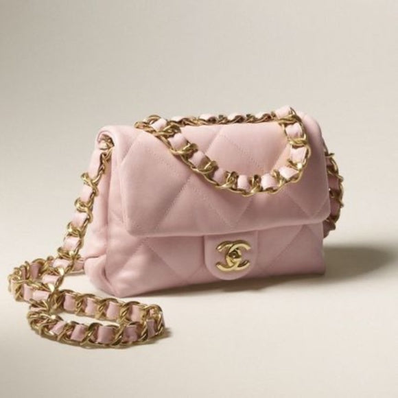 CHANEL 22B CC Bar Quilted Lambskin Chain Top Handle Flap Bag Pink