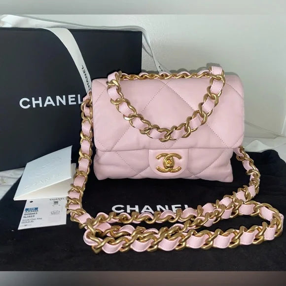 CHANEL 22B CC Bar Quilted Lambskin Chain Top Handle Flap Bag Pink