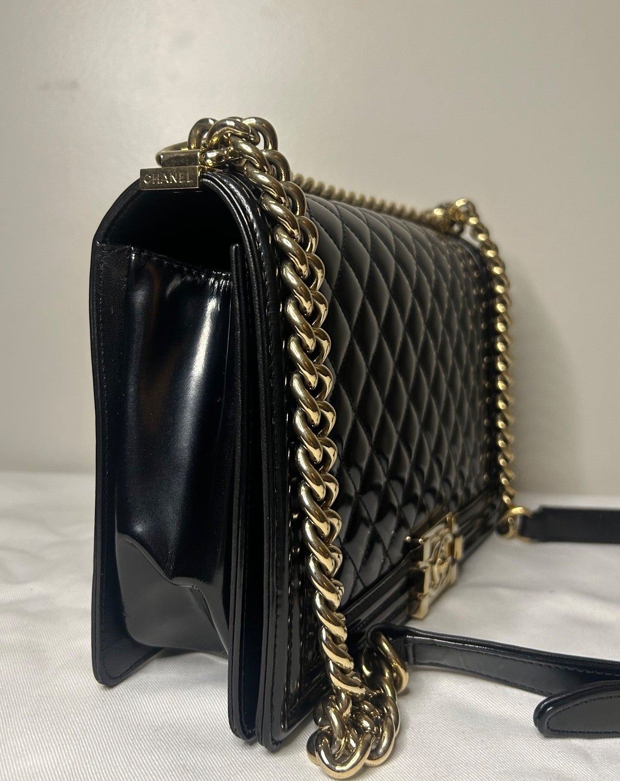 CHANEL Boy New Medium Flap Bag Quilted Patent Leather Black / Light Gold HW