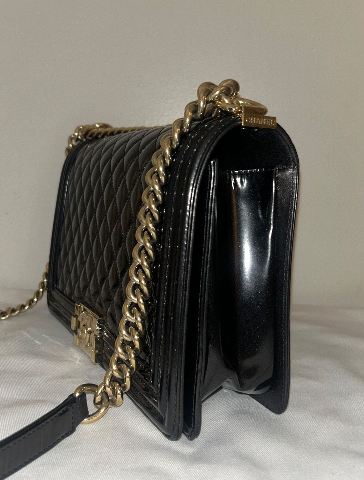 CHANEL Boy New Medium Flap Bag Quilted Patent Leather Black / Light Gold HW