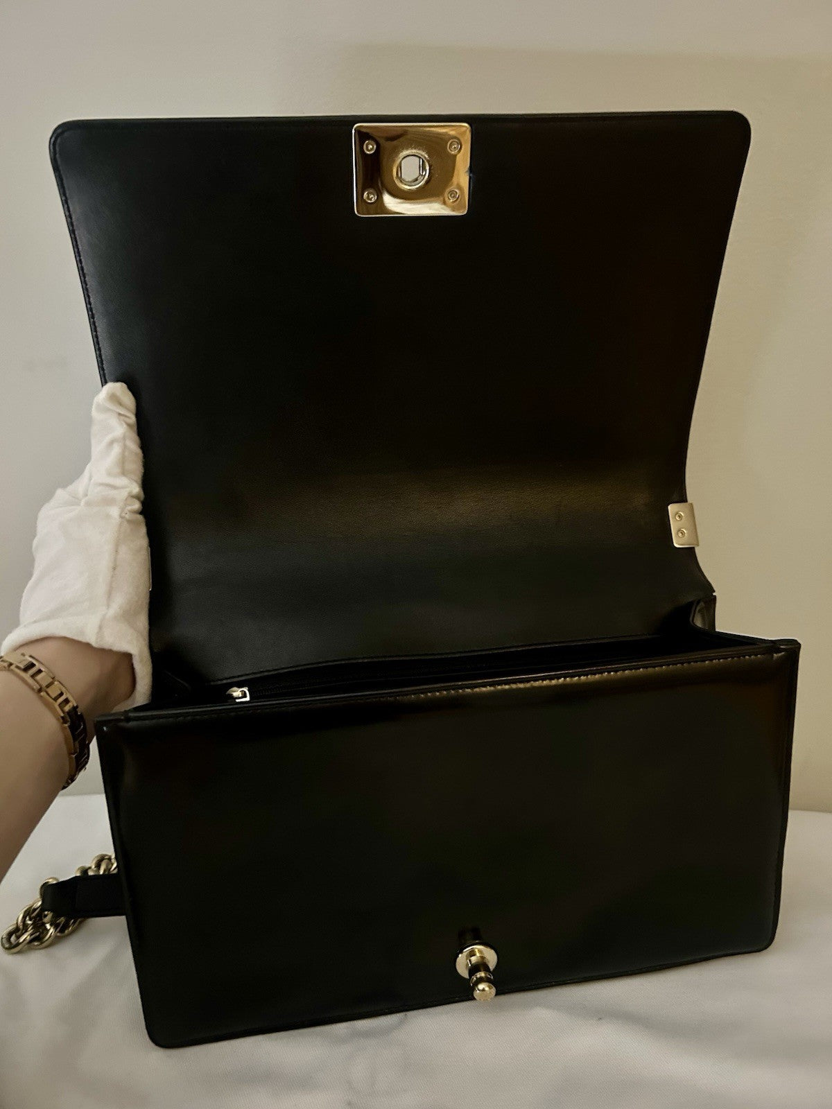 CHANEL Boy New Medium Flap Bag Quilted Patent Leather Black / Light Gold HW