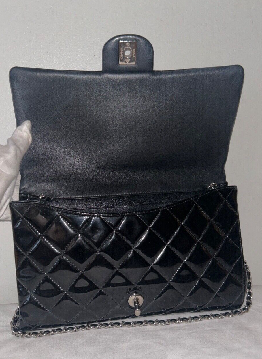 CHANEL Classic CC Quilted Flap Shoulder Bag Patent Leather Black