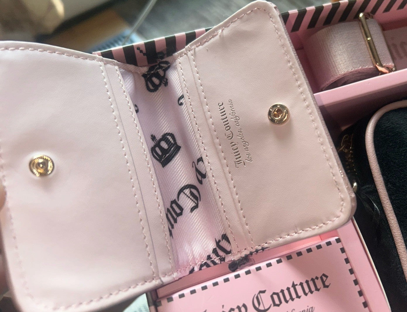 NEW! NWT JUICY COUTURE Heritage Velour Crossbody Bag 3 Piece Set Black Liquorice