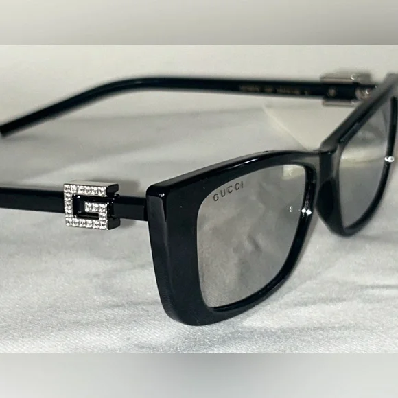 NEW! GUCCI Cat Eye Crystal Logo Sunglasses Black Mirror Lens GG1681S