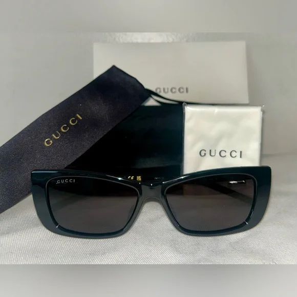 NEW! GUCCI Cat Eye Crystal Logo Sunglasses Shiny Black GG1681S