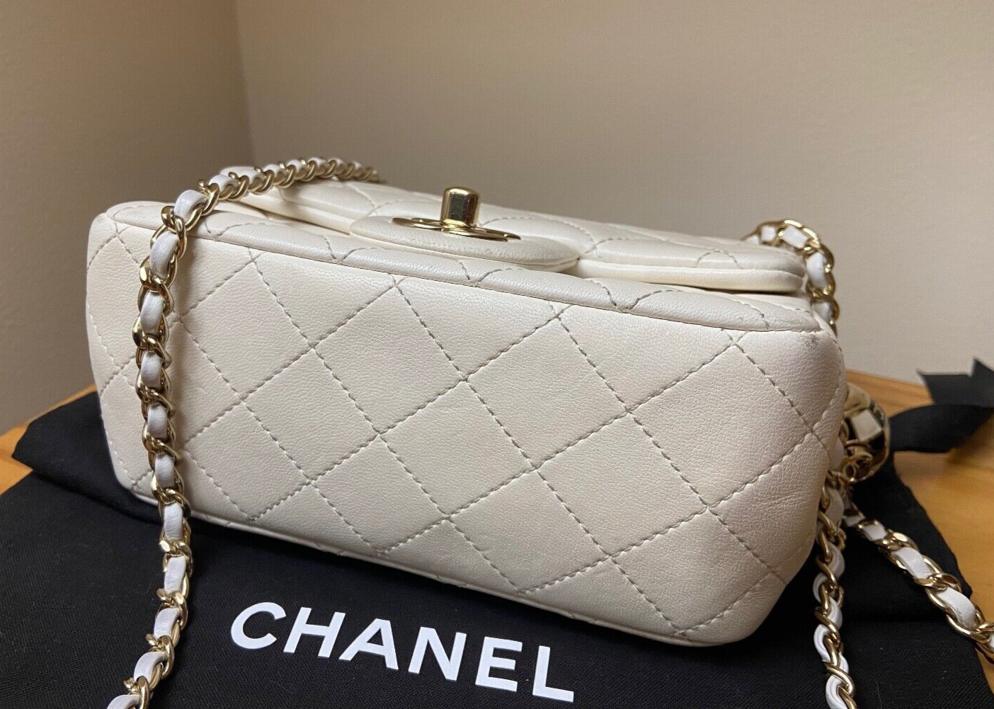 CHANEL 23C Pearl Crush Mini Square Flap Bag Quilted Lambskin White / Light Gold