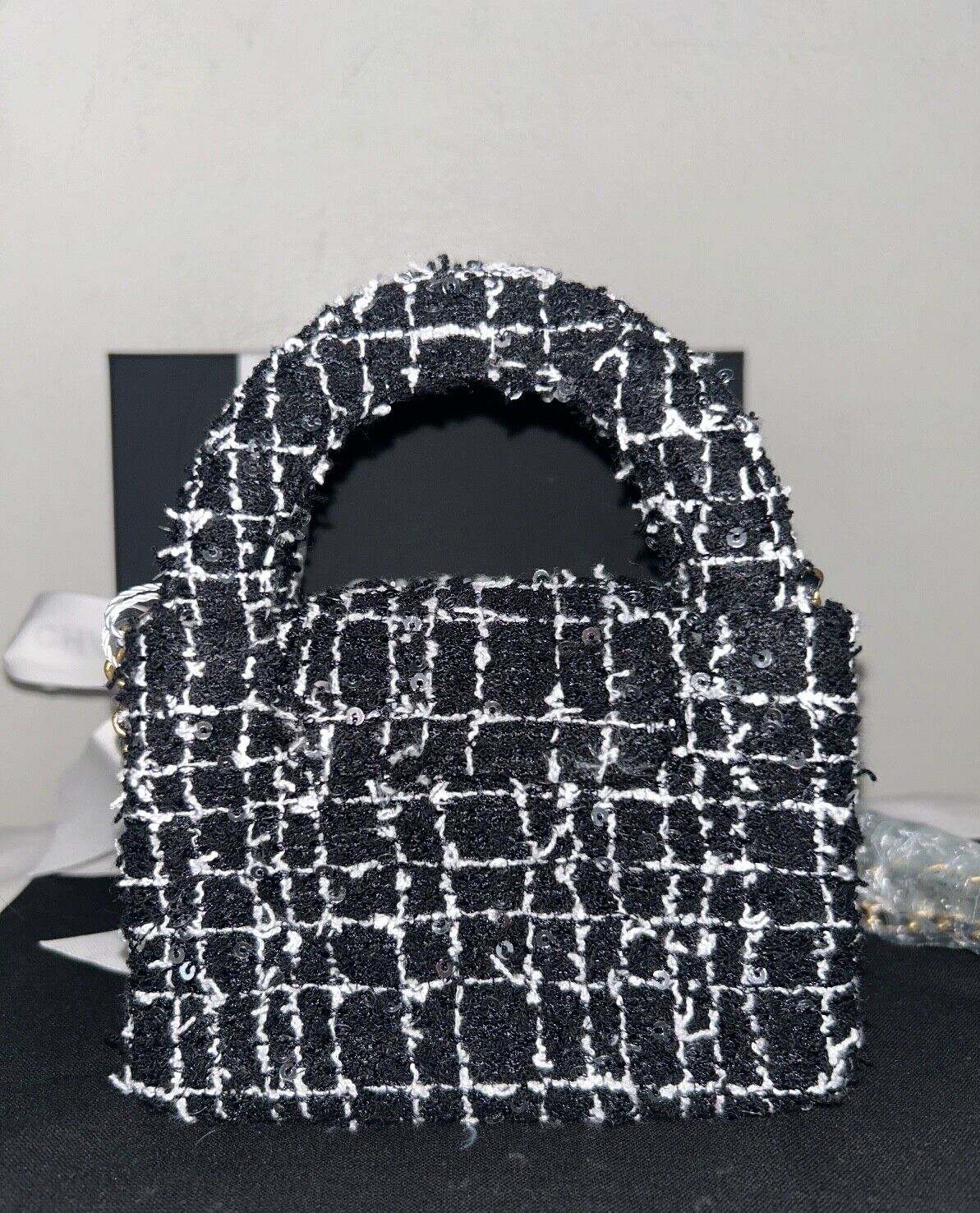 CHANEL 24P Nano Kelly Top Handle Shopper Black/White Sequin & Tweed