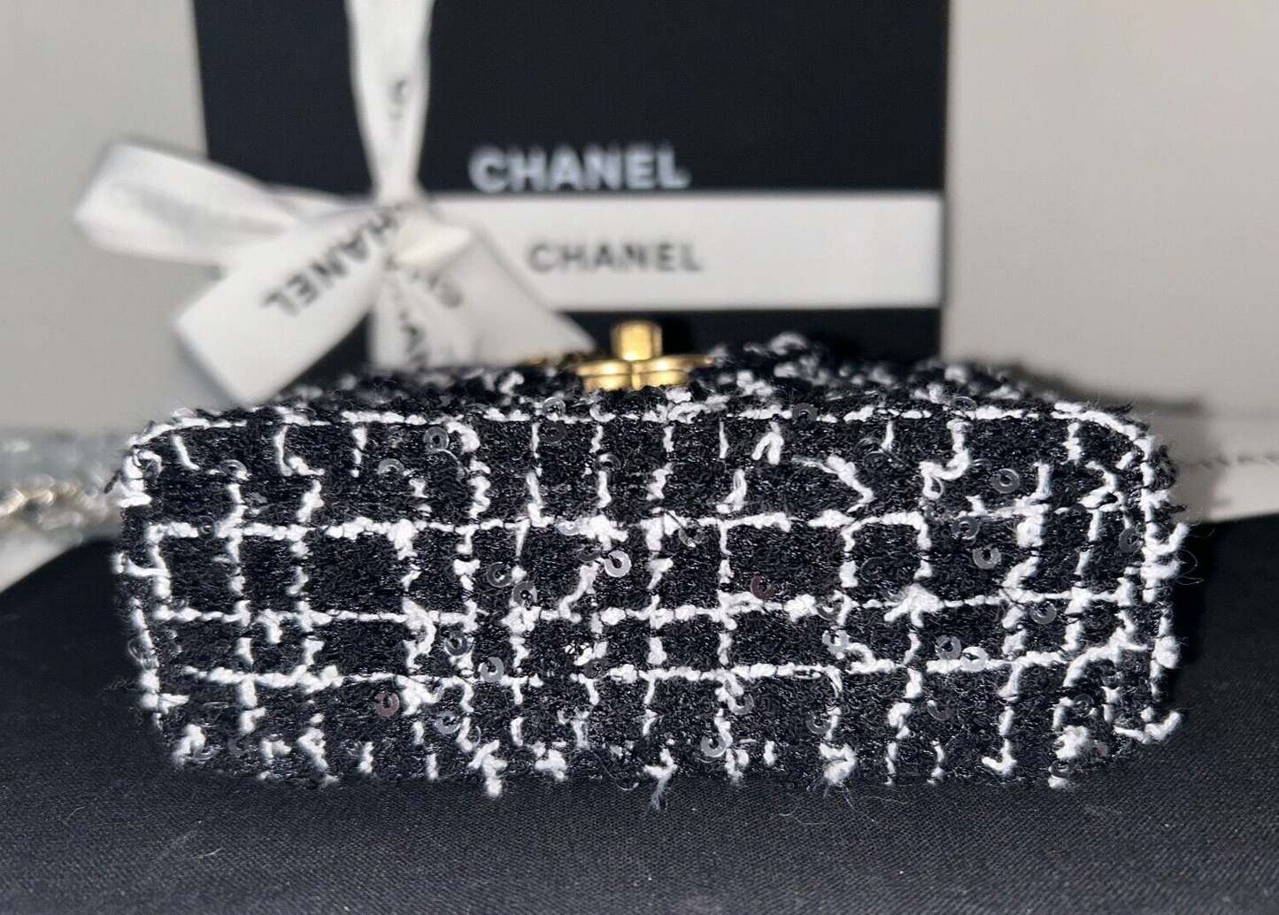 CHANEL 24P Nano Kelly Top Handle Shopper Black/White Sequin & Tweed