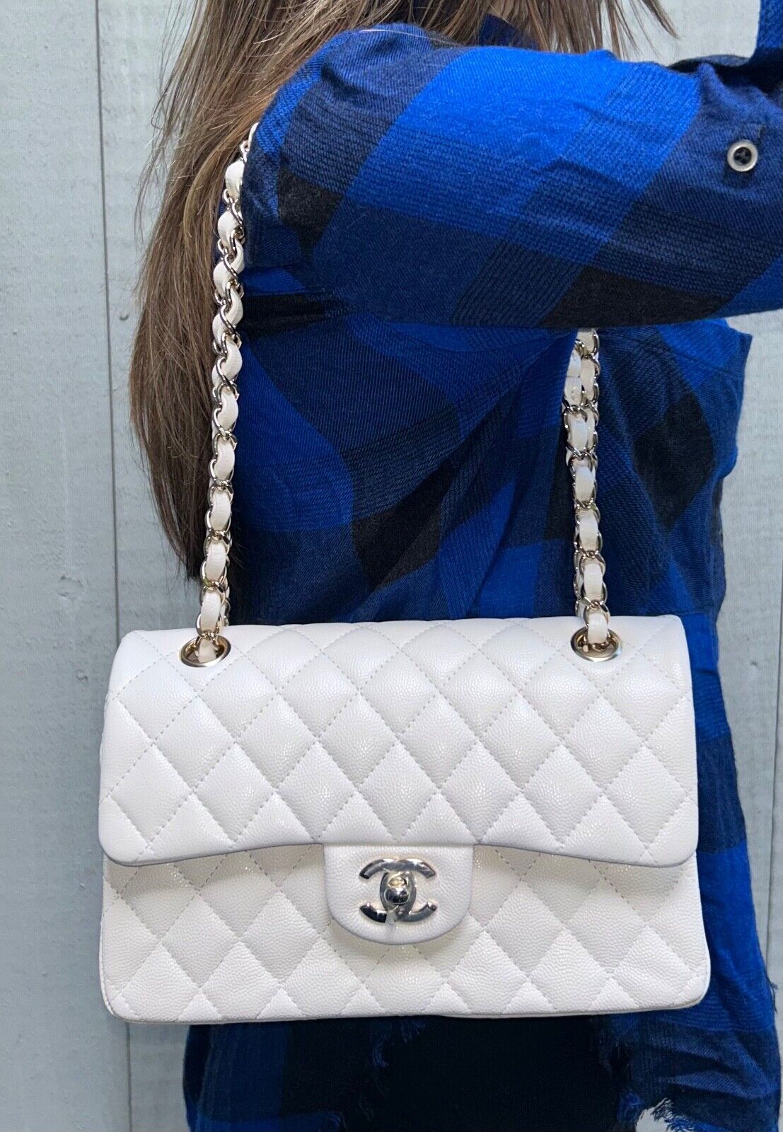 CHANEL Small Classic Double Flap Caviar Handbag White / Light Gold