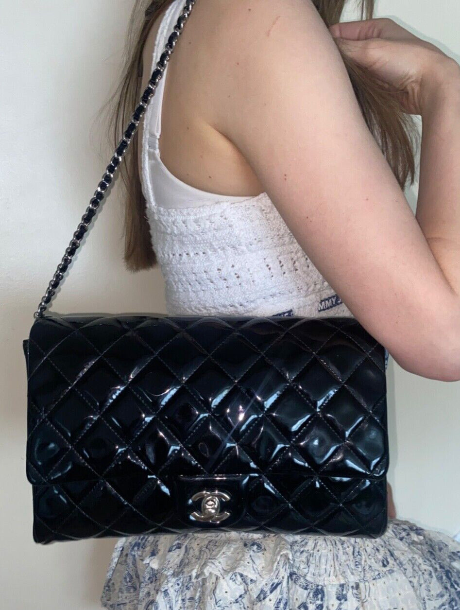 CHANEL Classic CC Quilted Chain Flap Shoulder Bag Patent Leather Black
